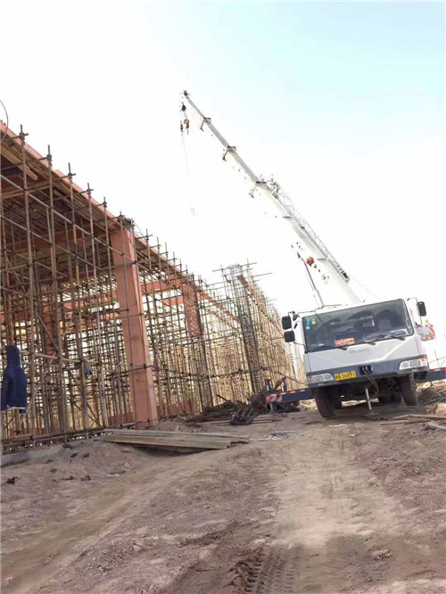 西双版纳吊车作业的安全注意事项有哪些？